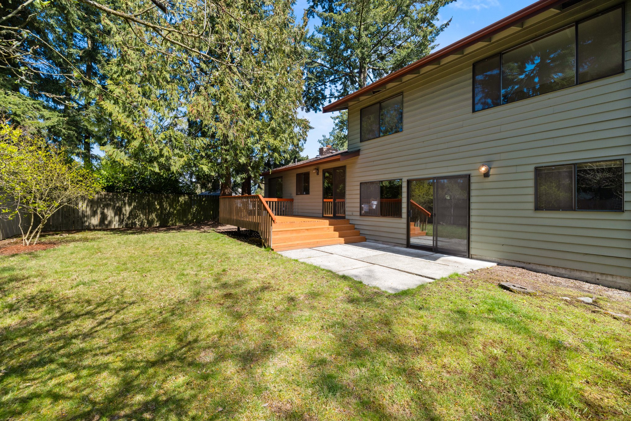 12745 Roosevelt Way NE, Seattle, WA 98125