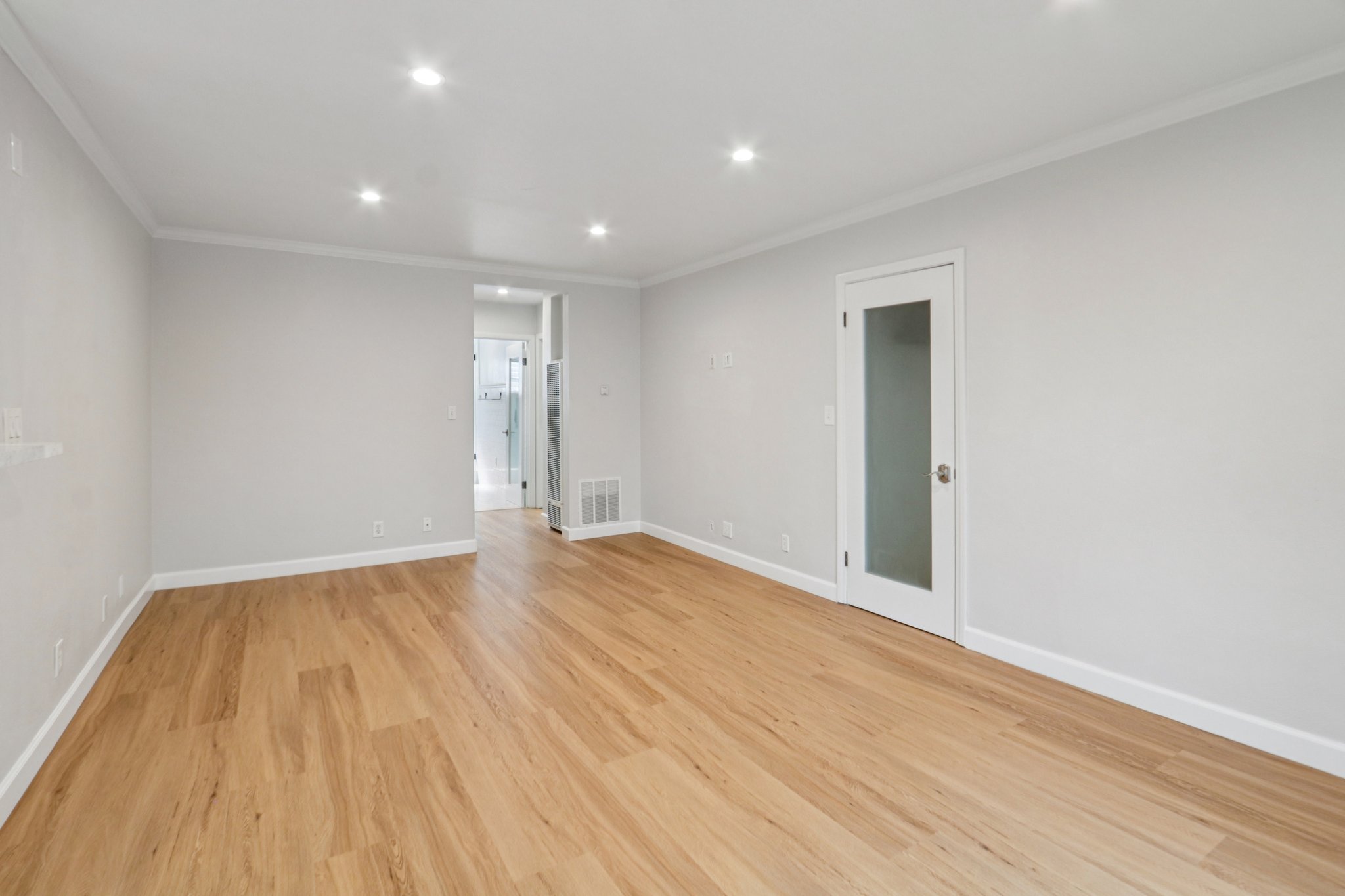 Havenhurst Dr 7-S1609-005.jpg