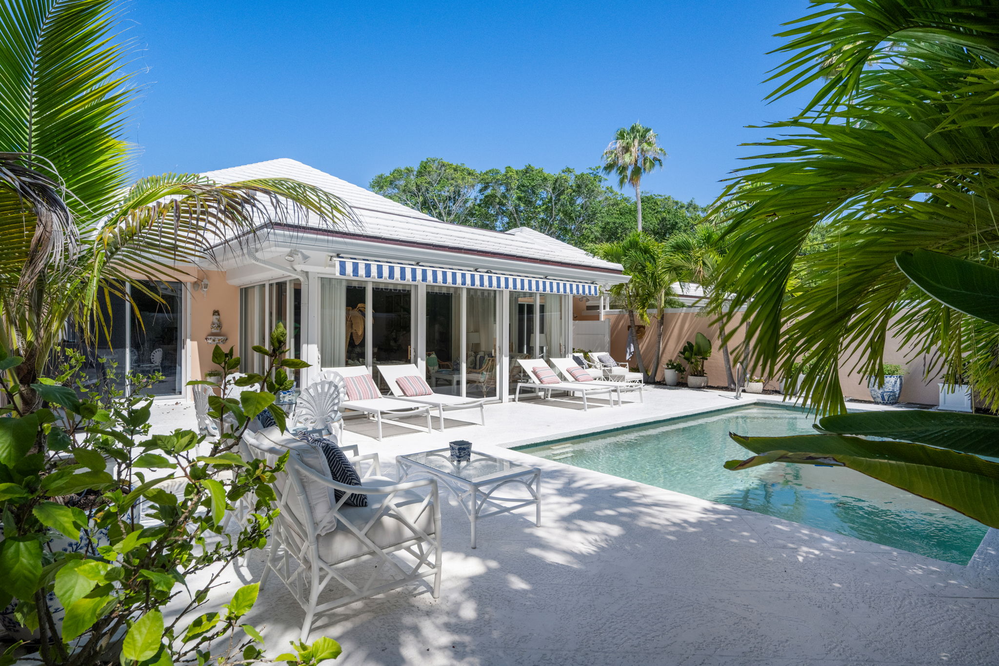  Photo 32