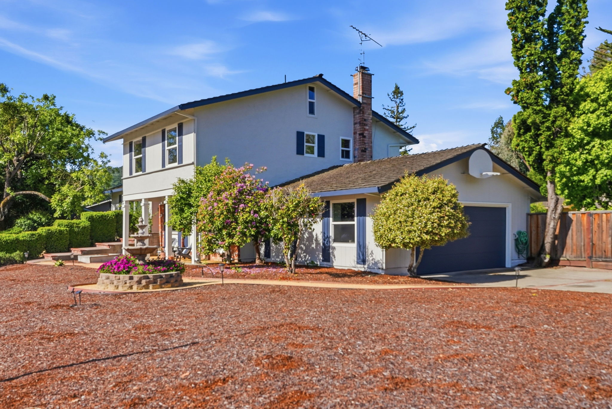 003_f8_1276 Larch Ave