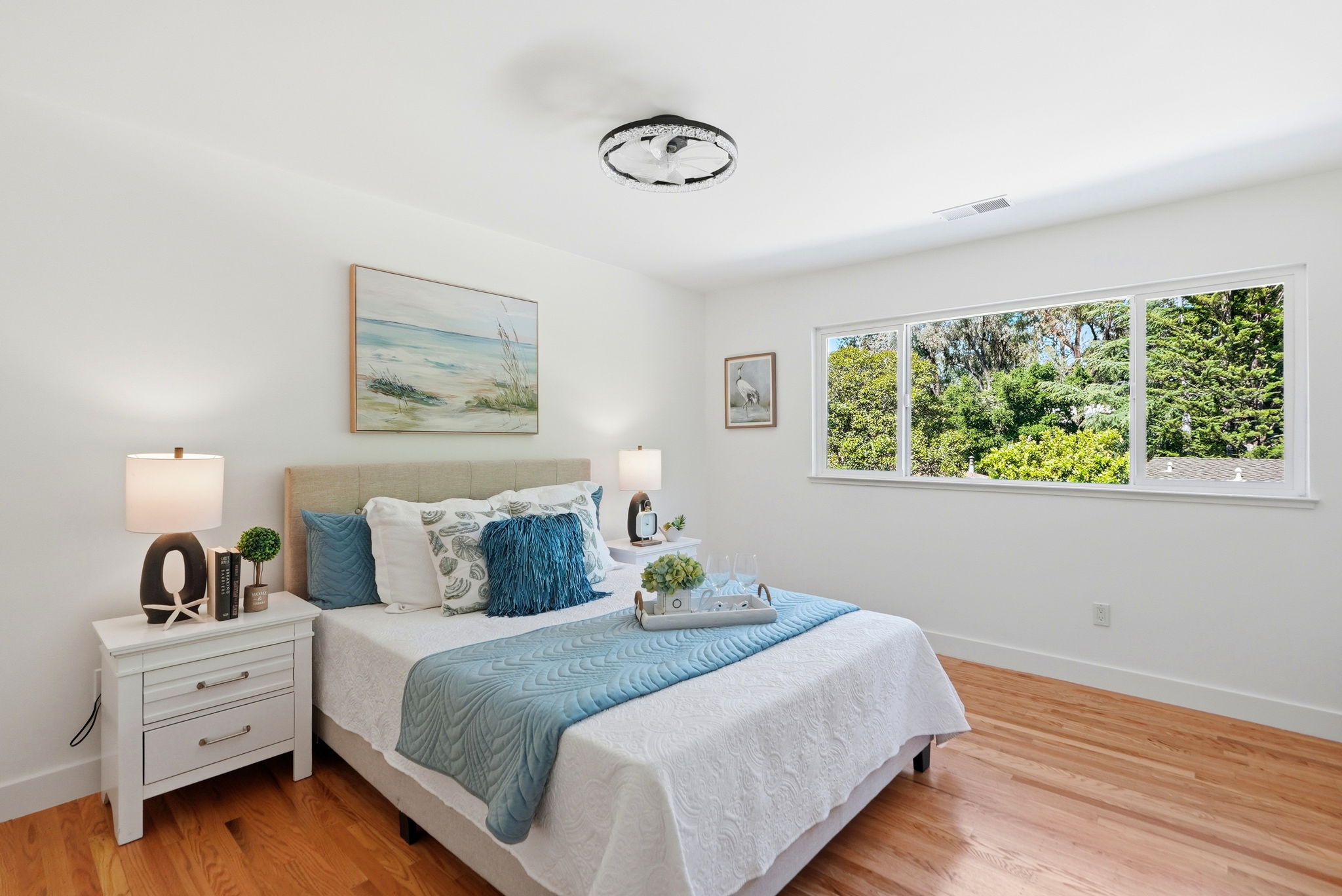 030_f8_1276 Larch Ave