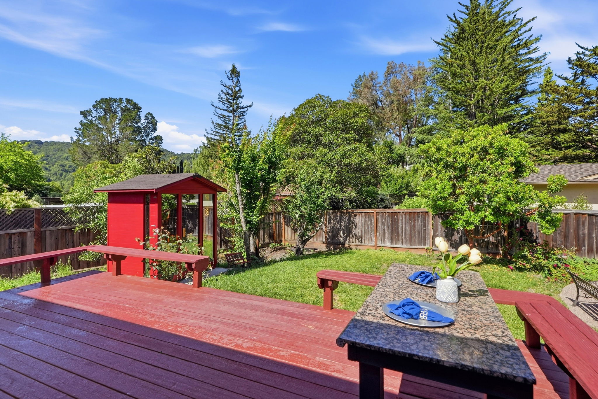 053_f8_1276 Larch Ave