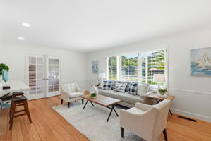 011_f8_1276 Larch Ave