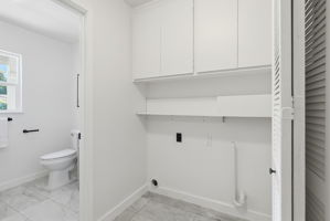 039_f8_1276 Larch Ave