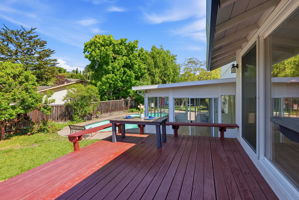 054_f8_1276 Larch Ave