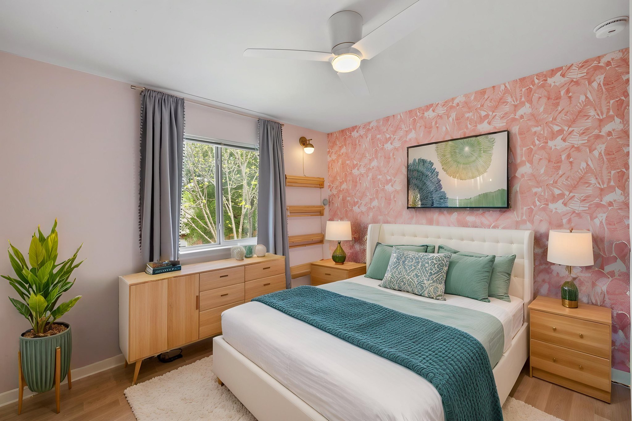 0M6A9595 virtually staged.jpeg