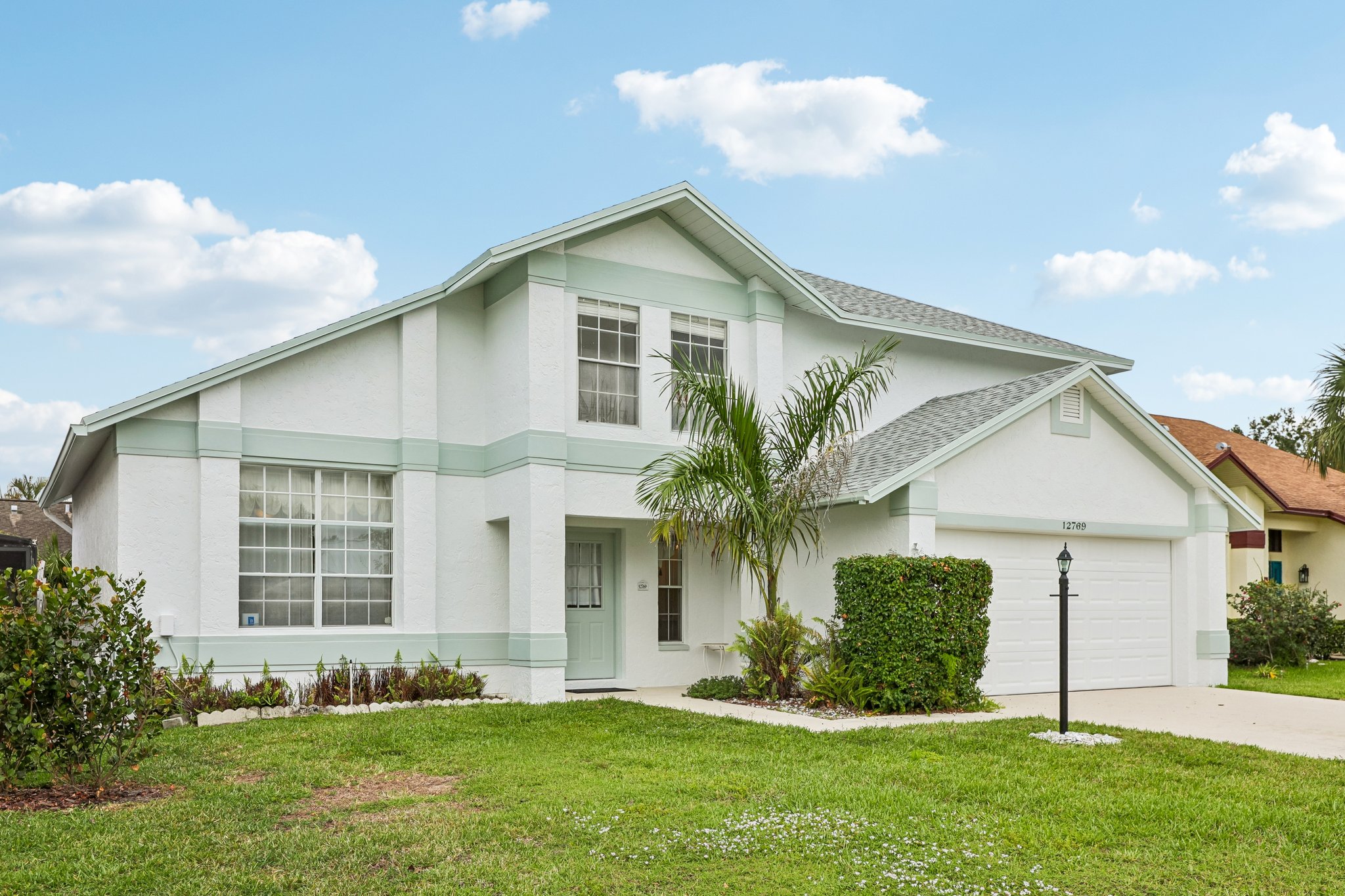 Meadowbreeze Dr-S1205-003.jpg