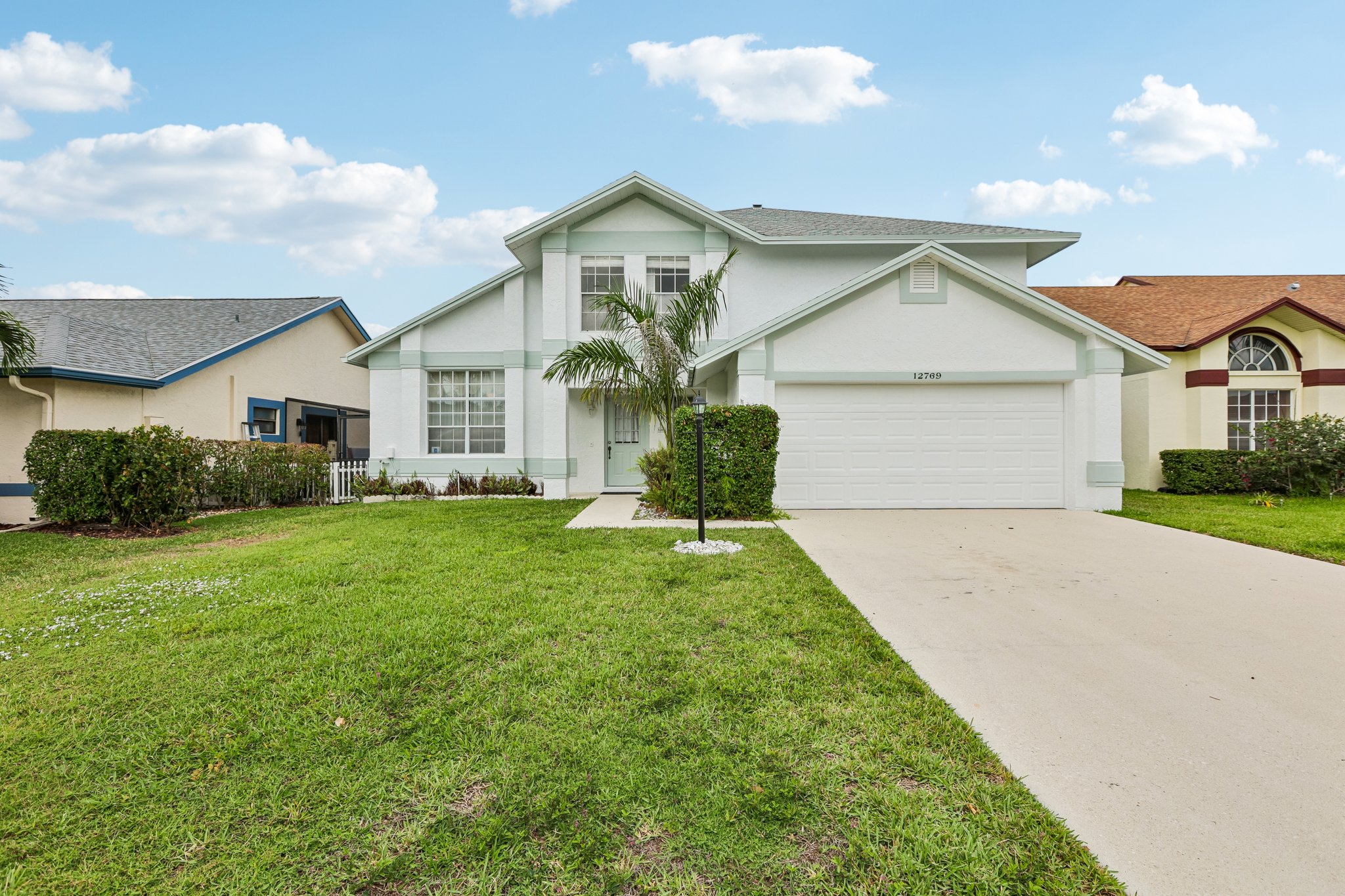 Meadowbreeze Dr-S1205-004.jpg
