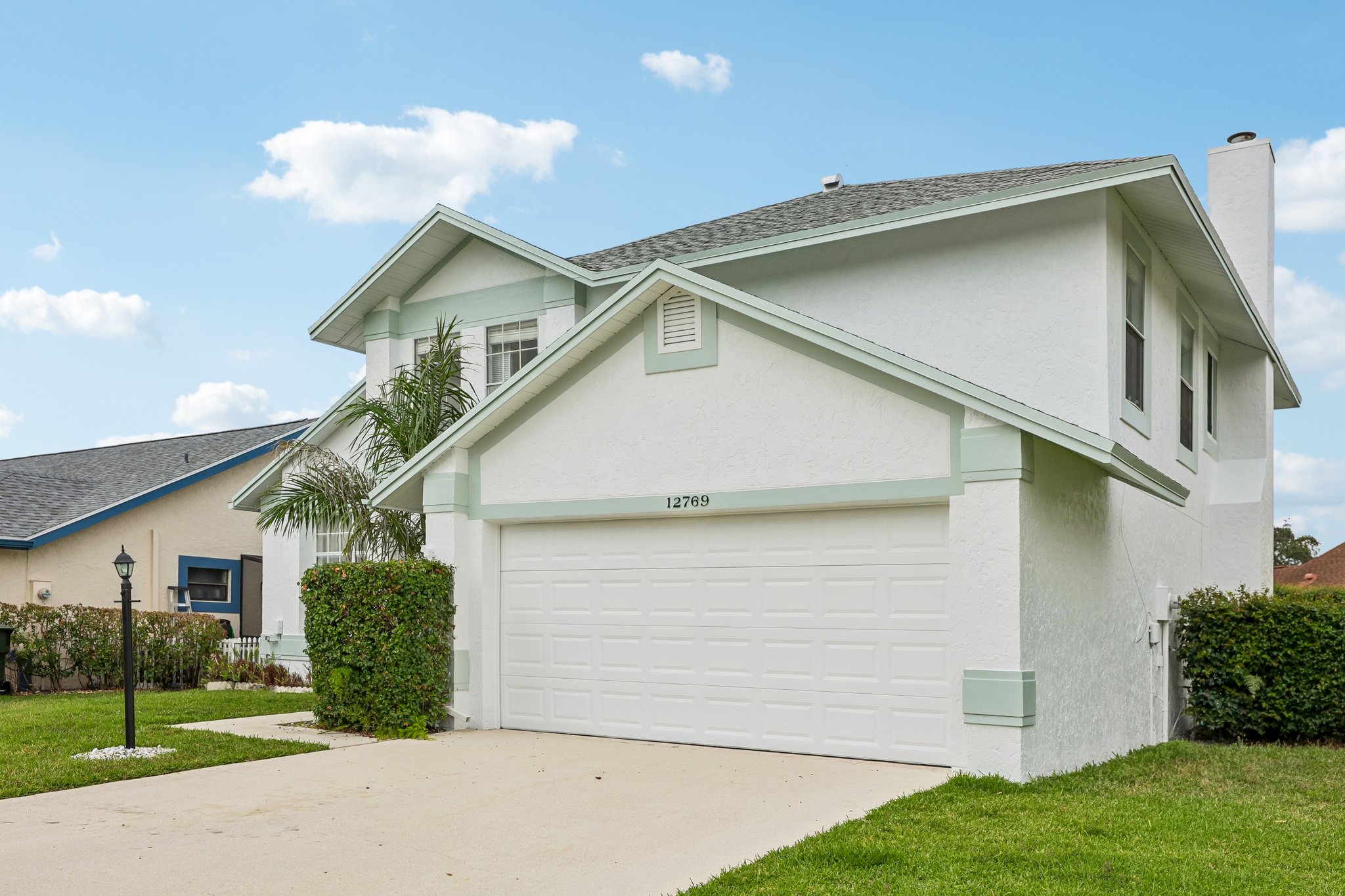 Meadowbreeze Dr-S1205-005.jpg