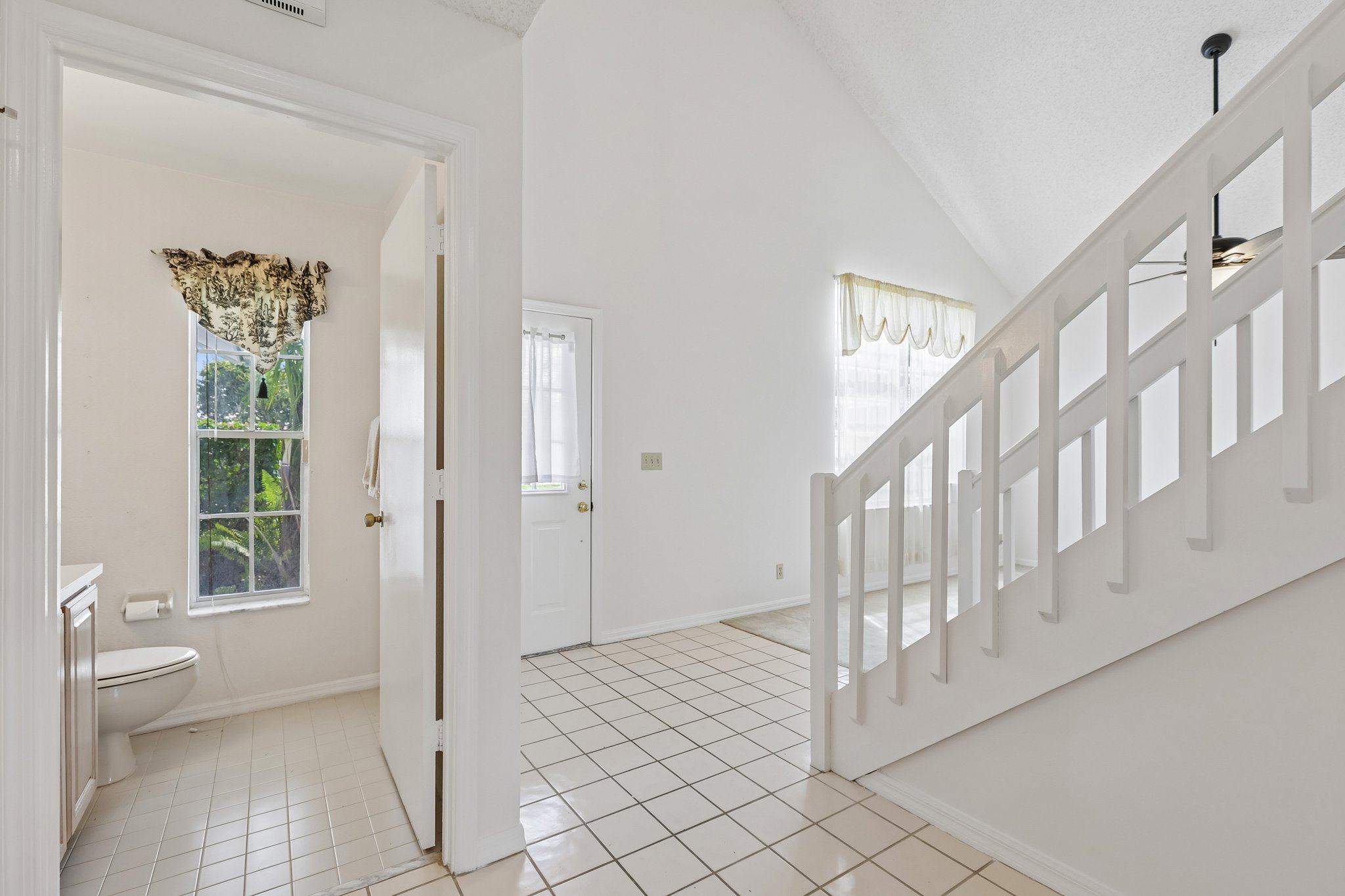 Meadowbreeze Dr-S1205-023.jpg