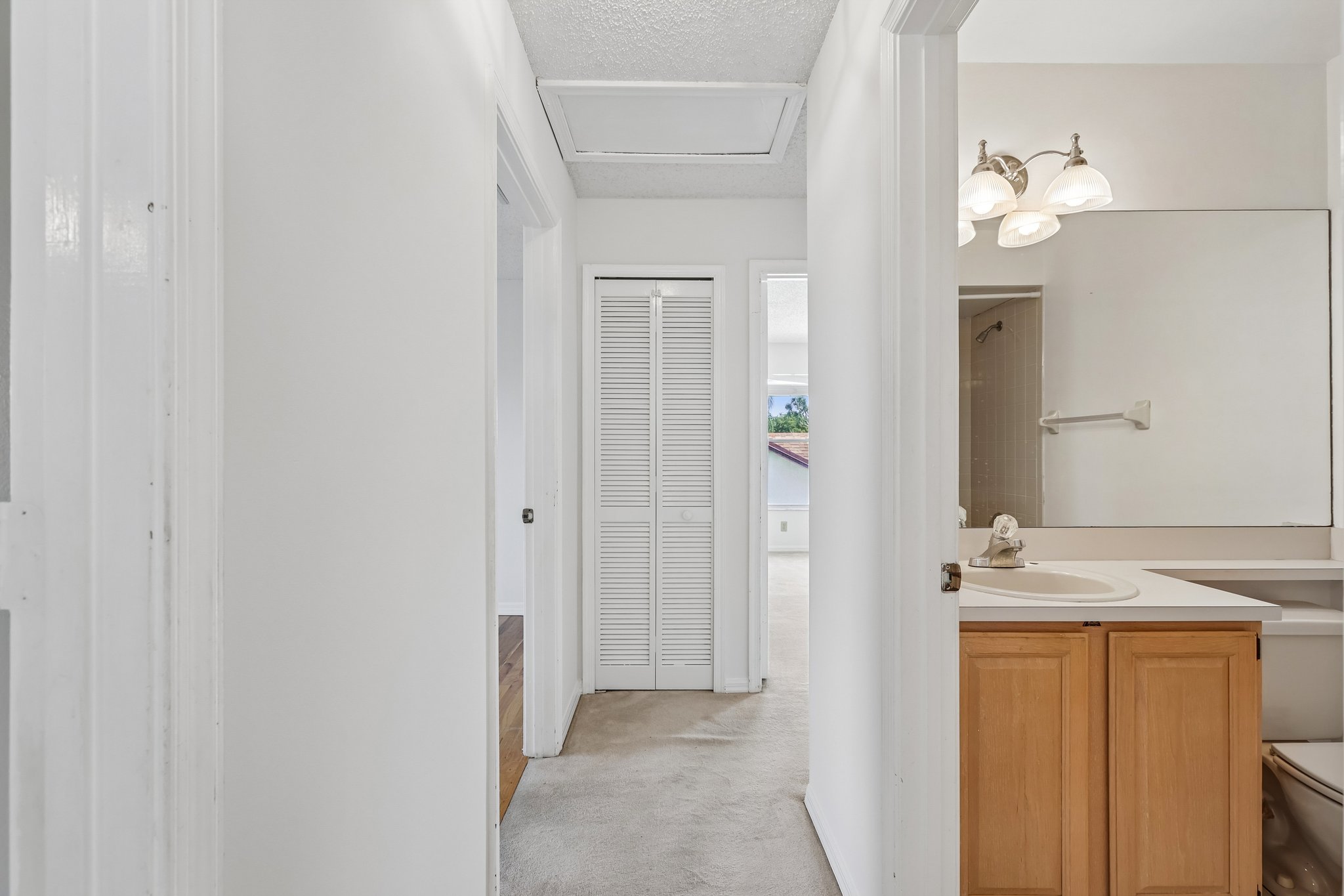 Meadowbreeze Dr-S1205-025.jpg