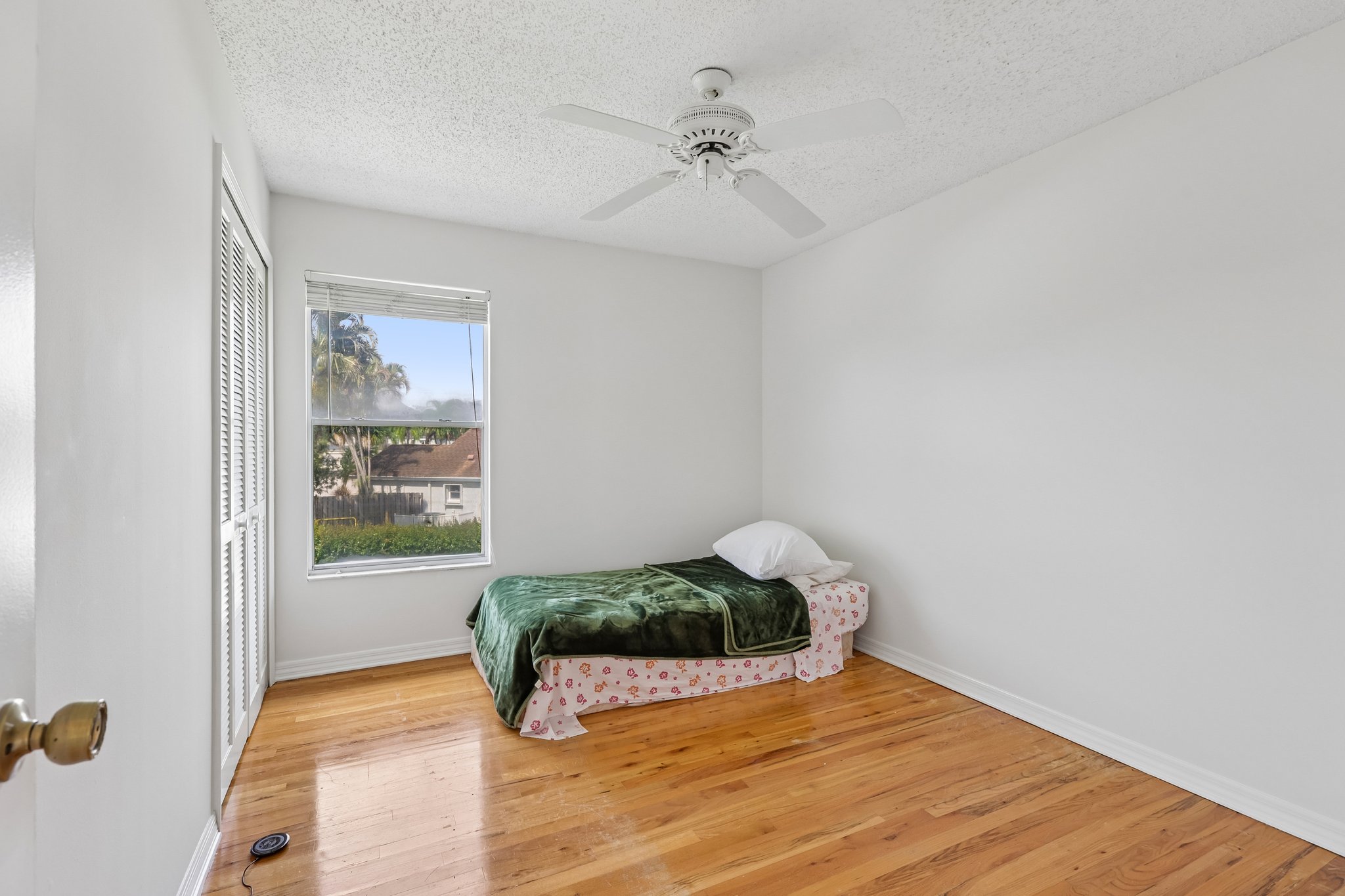Meadowbreeze Dr-S1205-031.jpg