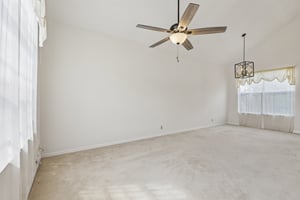 Meadowbreeze Dr-S1205-019.jpg