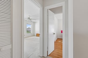 Meadowbreeze Dr-S1205-034.jpg