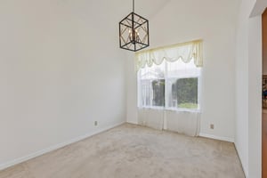Meadowbreeze Dr-S1205-041.jpg