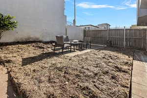  Photo 35