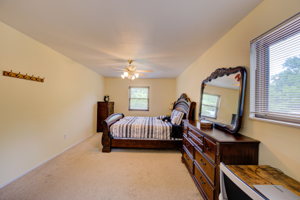 16 Main Bedroom
