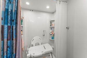Unit 1 Bathroom