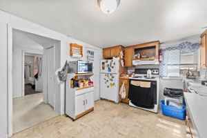 Unit 2 Kitchen/Dining