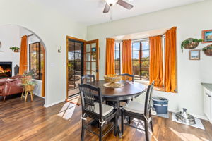 Kitchen dining area