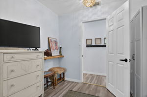  Photo 33
