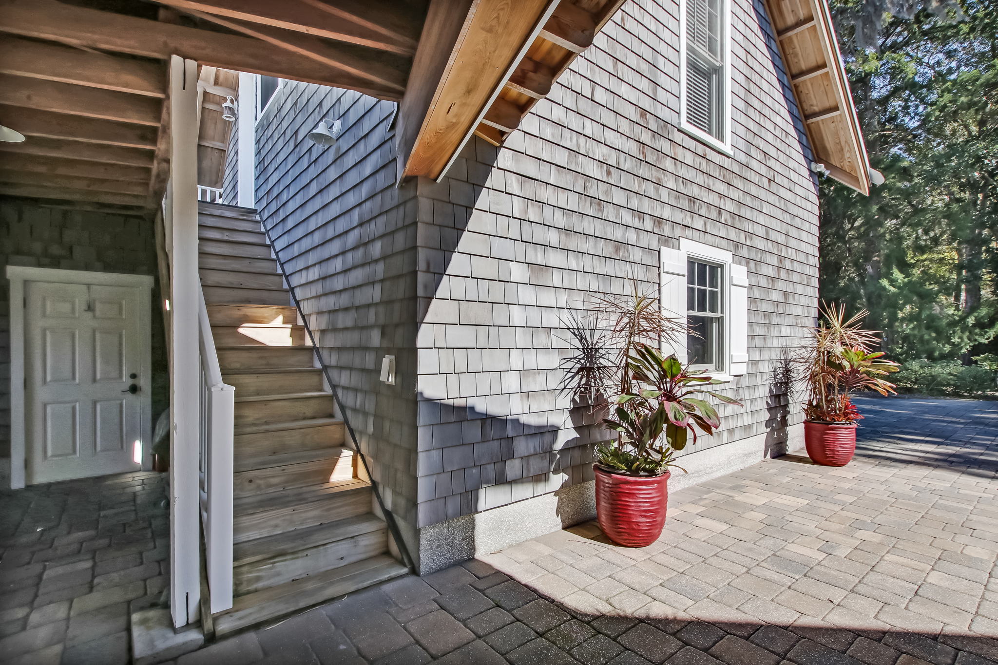 Garage & Carriage House