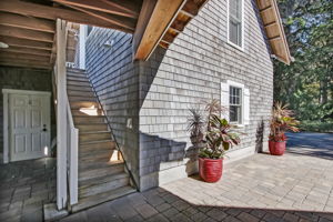 Garage & Carriage House