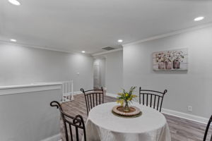 Eat In Kitchen