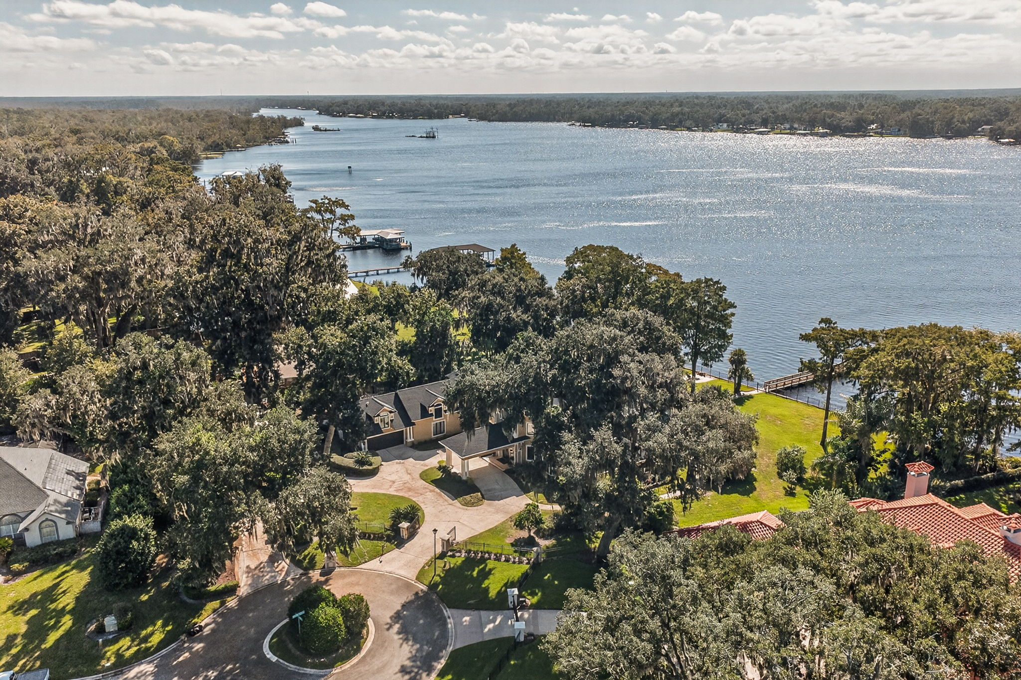  Photo 211