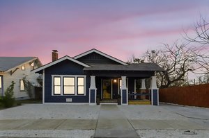 8Y8A2063_autoremove_15570016 day to dusk.jpeg