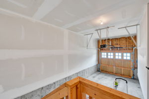  Photo 33
