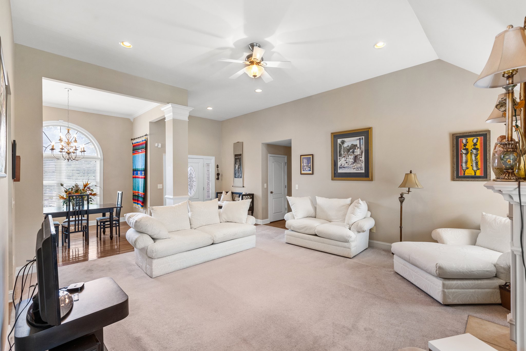 128 Castlewood Dr, Richmond, KY 40475 Pending Media