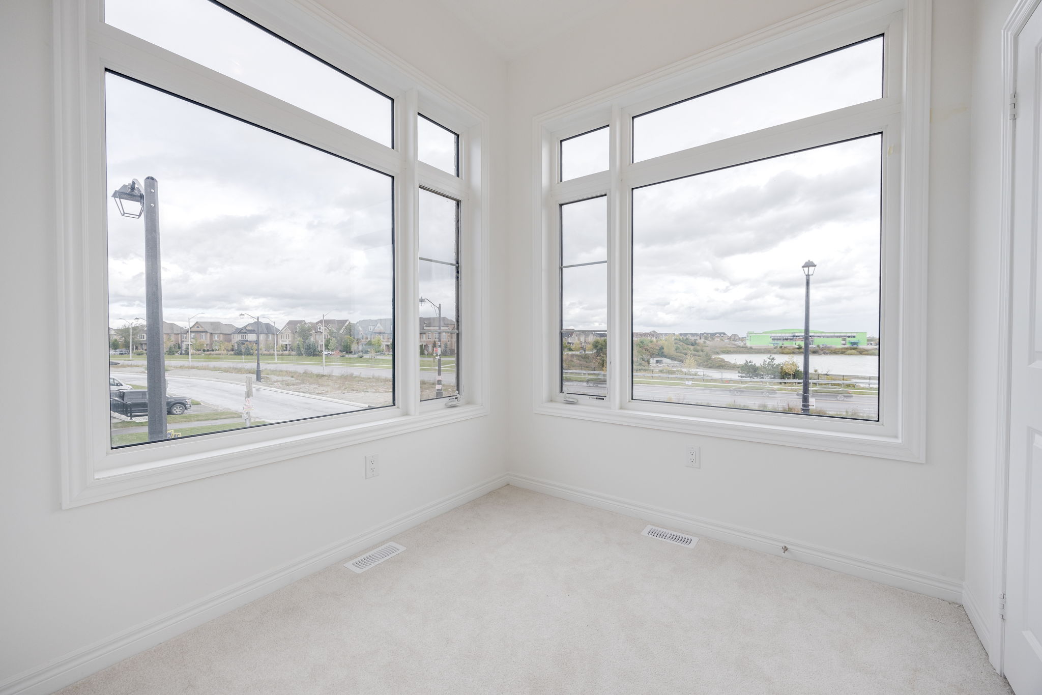 Kleinburg property showcase — delivered property photograph 19