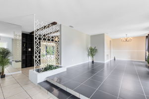 Foyer/Living Room/Dinette