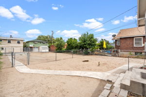  Photo 29
