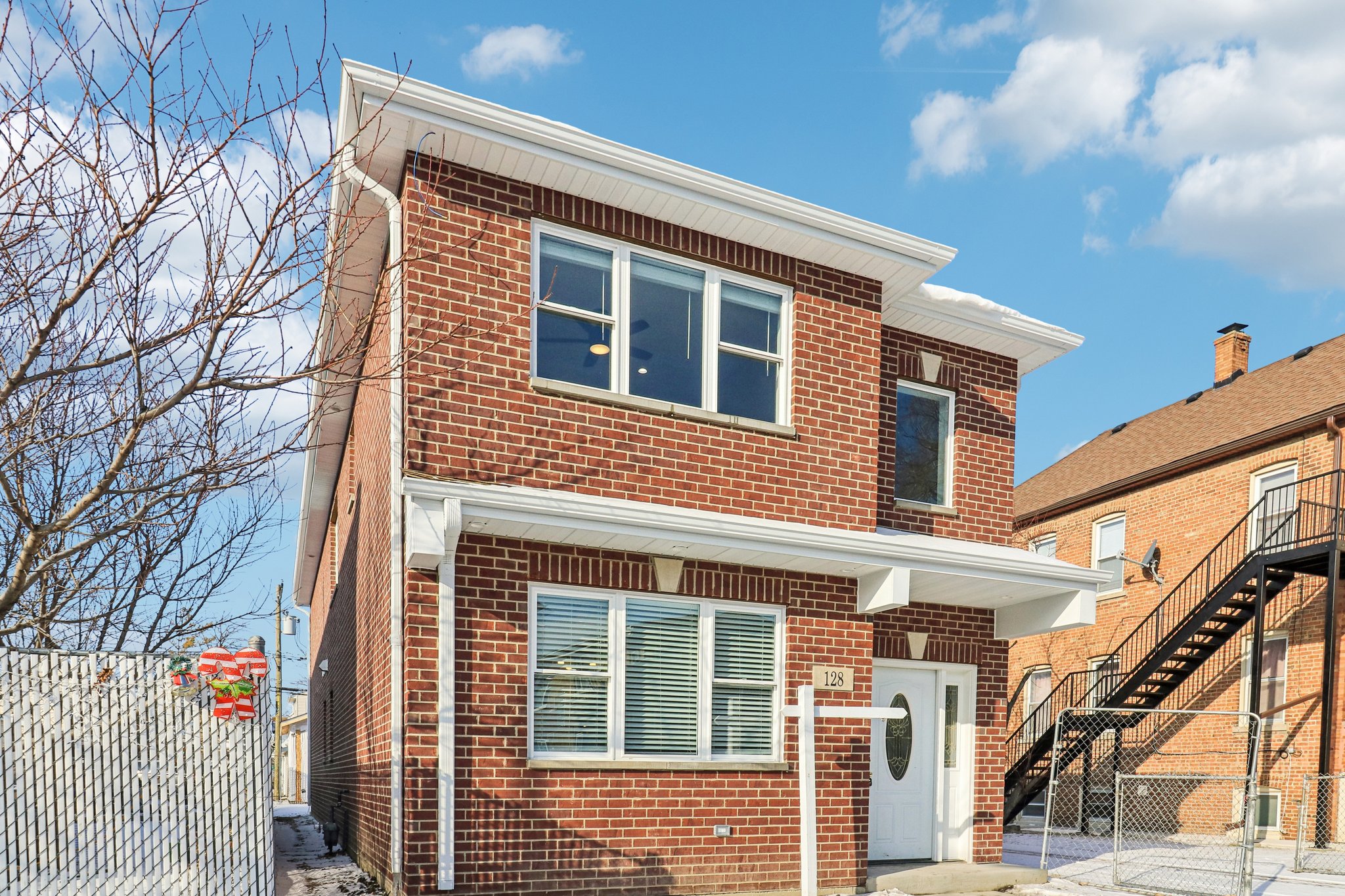 N 22nd Ave-S2201-003.jpg