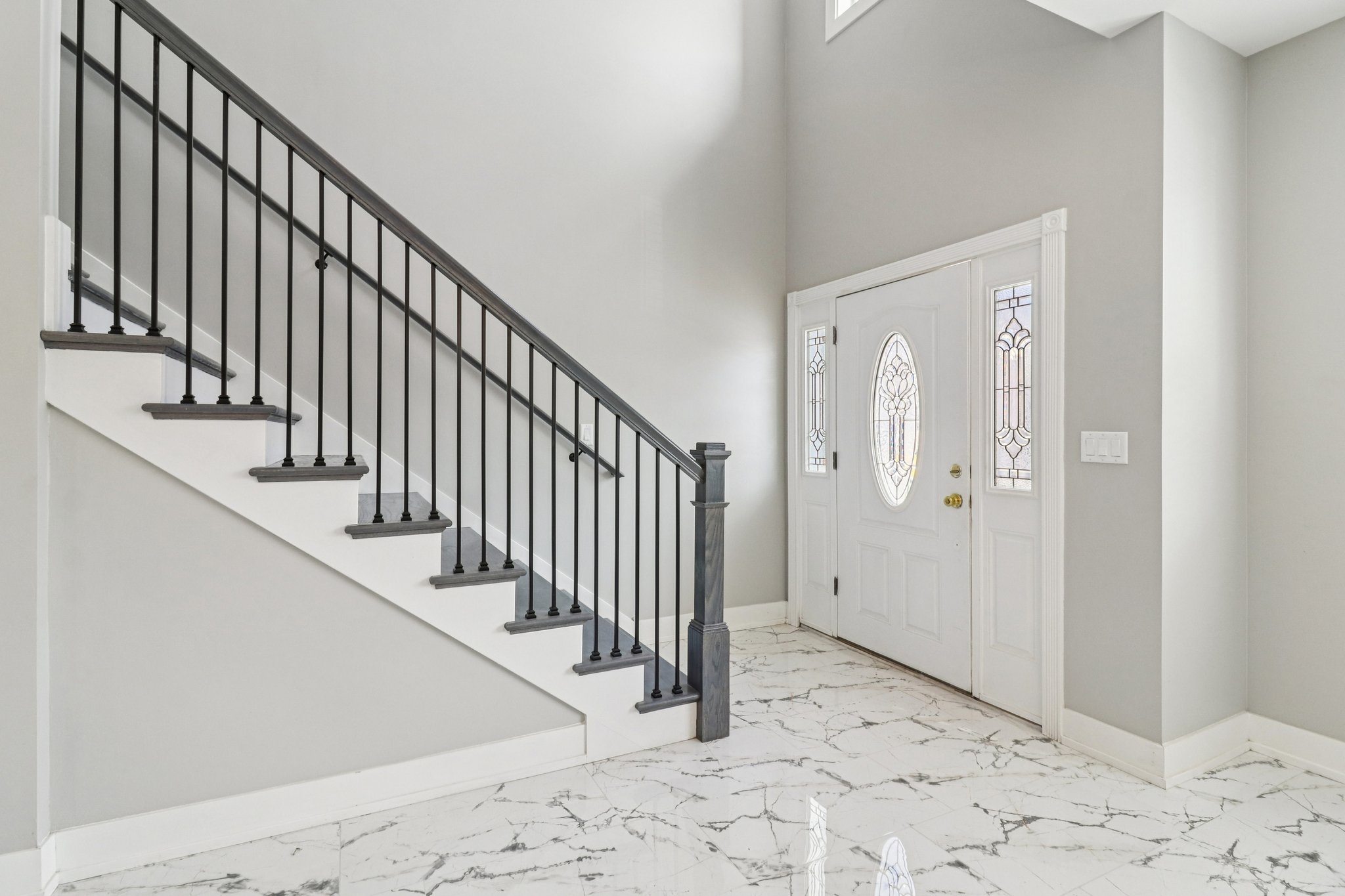 N 22nd Ave-S2201-005.jpg