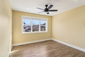 N 22nd Ave-S2201-016.jpg