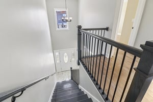 N 22nd Ave-S2201-029.jpg