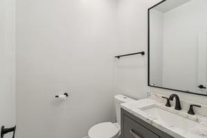 N 22nd Ave-S2201-030.jpg