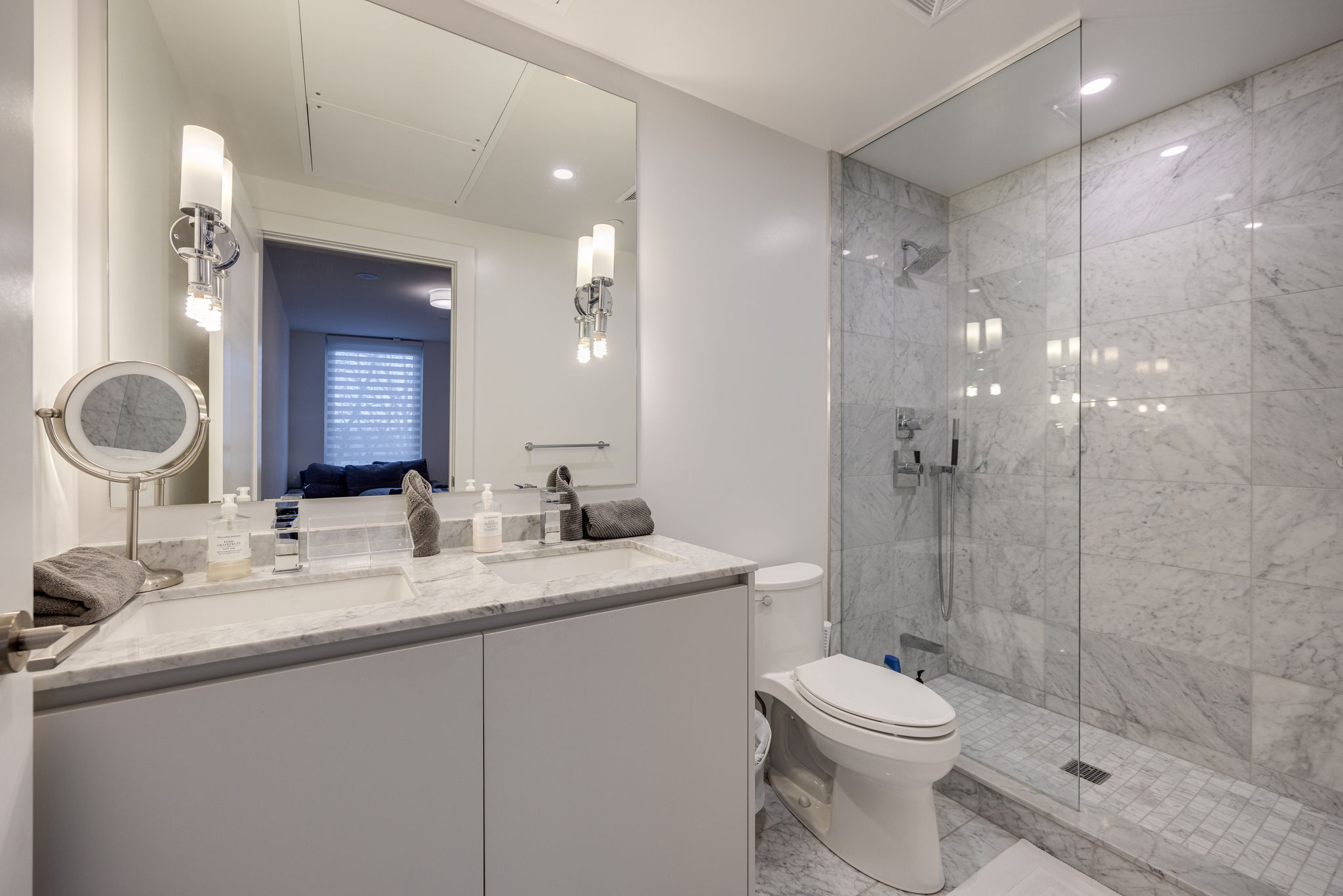 Toronto property showcase — delivered property photograph 23