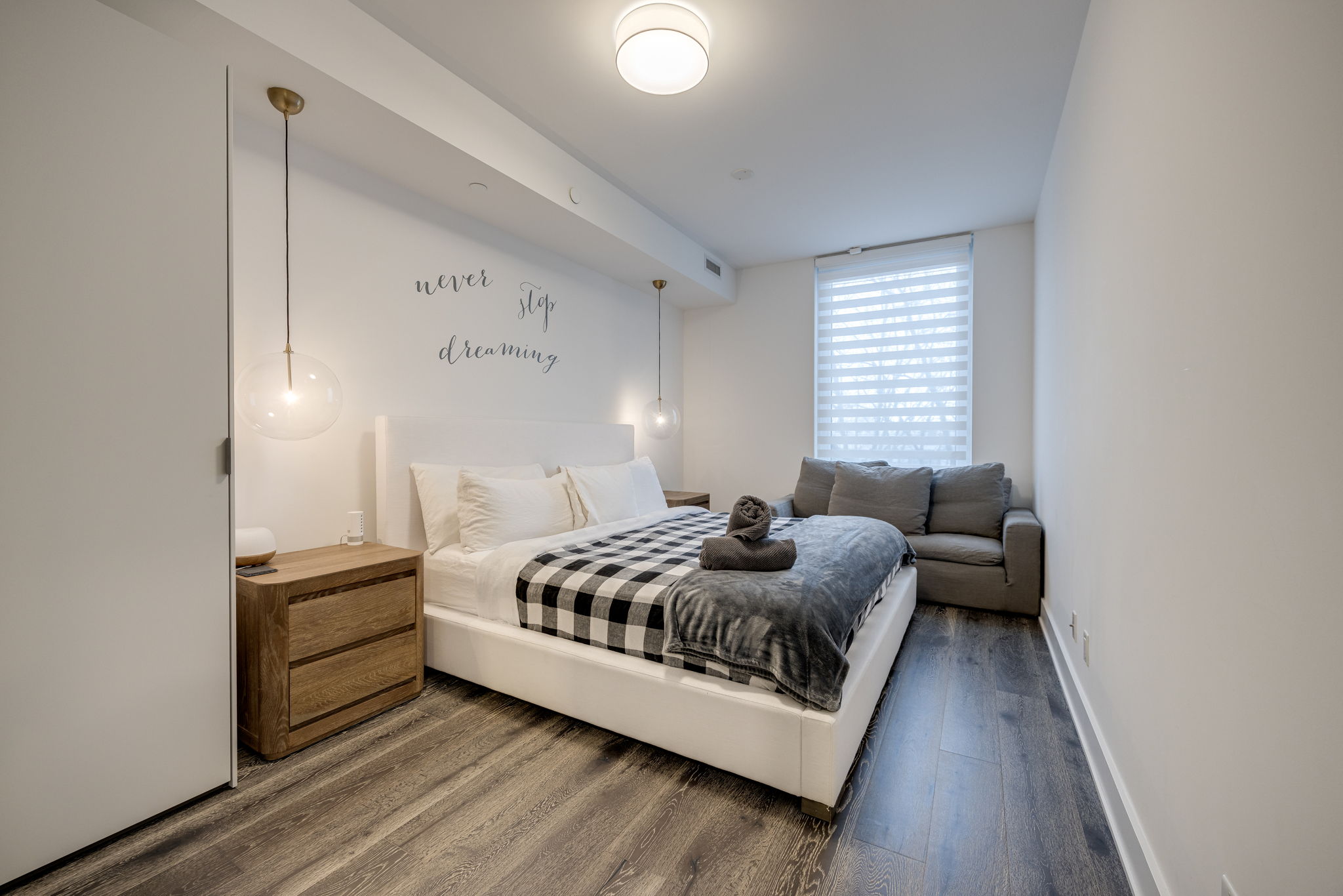 Toronto property showcase — delivered property photograph 21