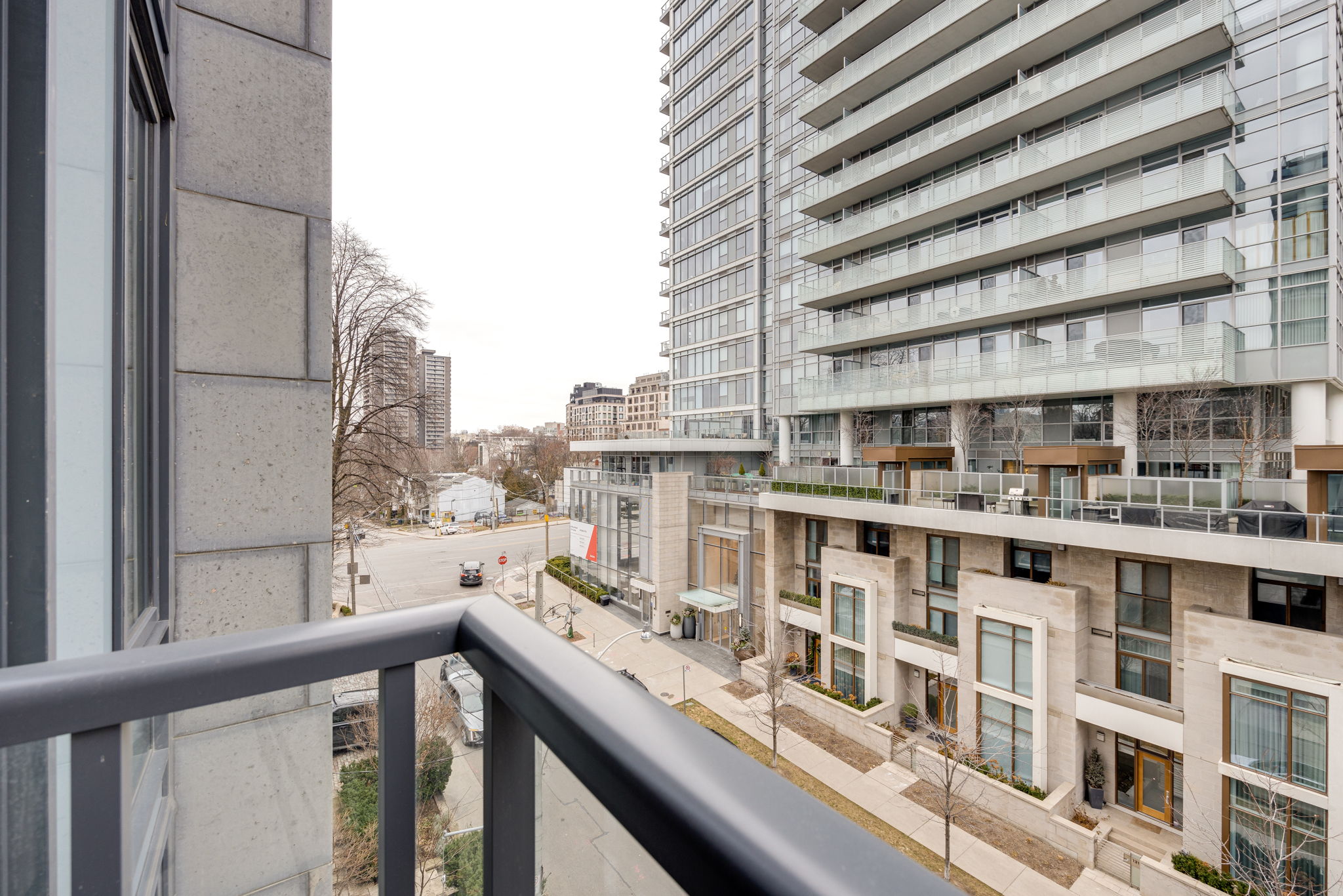 Toronto property showcase — delivered property photograph 28