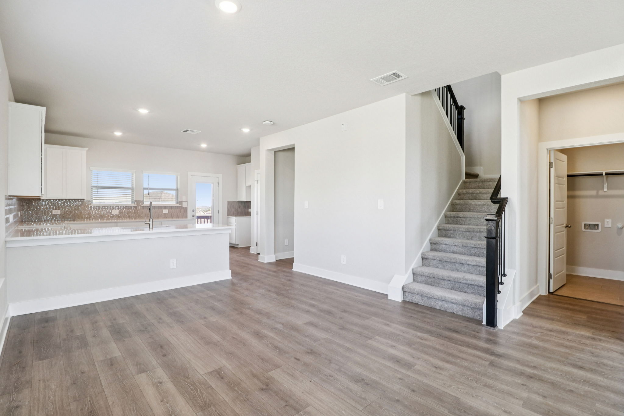 San Antonio East - Legendary Trails - 128 Perciful Ave Schertz TX 78108 - 008