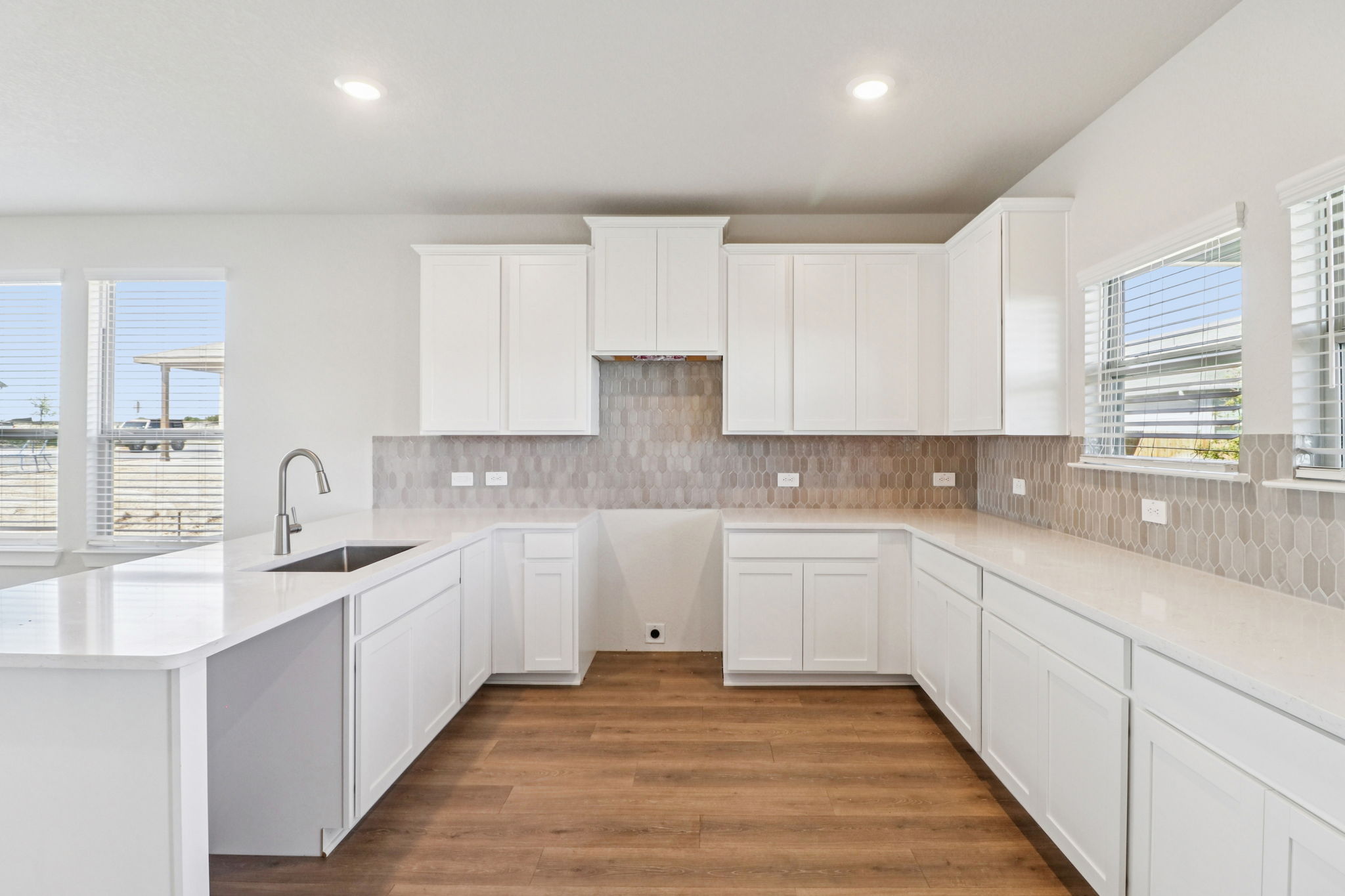 San Antonio East - Legendary Trails - 128 Perciful Ave Schertz TX 78108 - 011