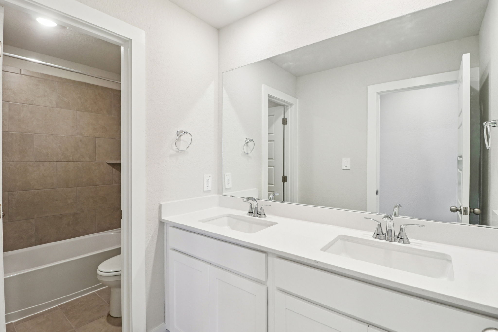 San Antonio East - Legendary Trails - 128 Perciful Ave Schertz TX 78108 - 031