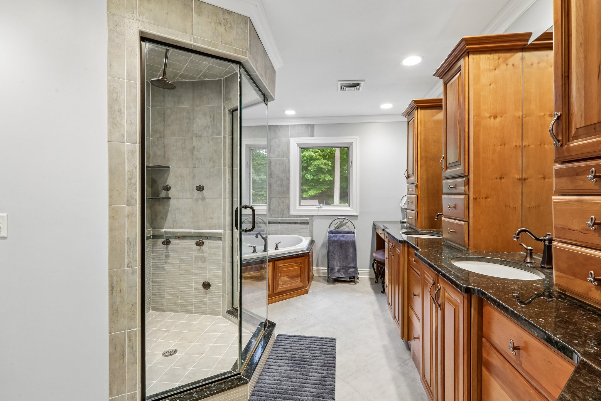 Rutherford Rd-S2205-058.jpg