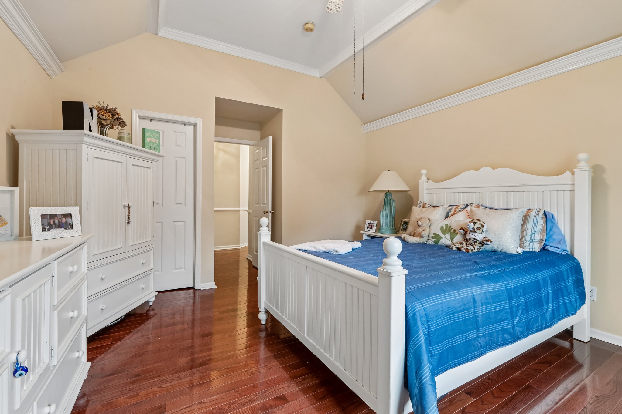 Rutherford Rd-S2205-061.jpg