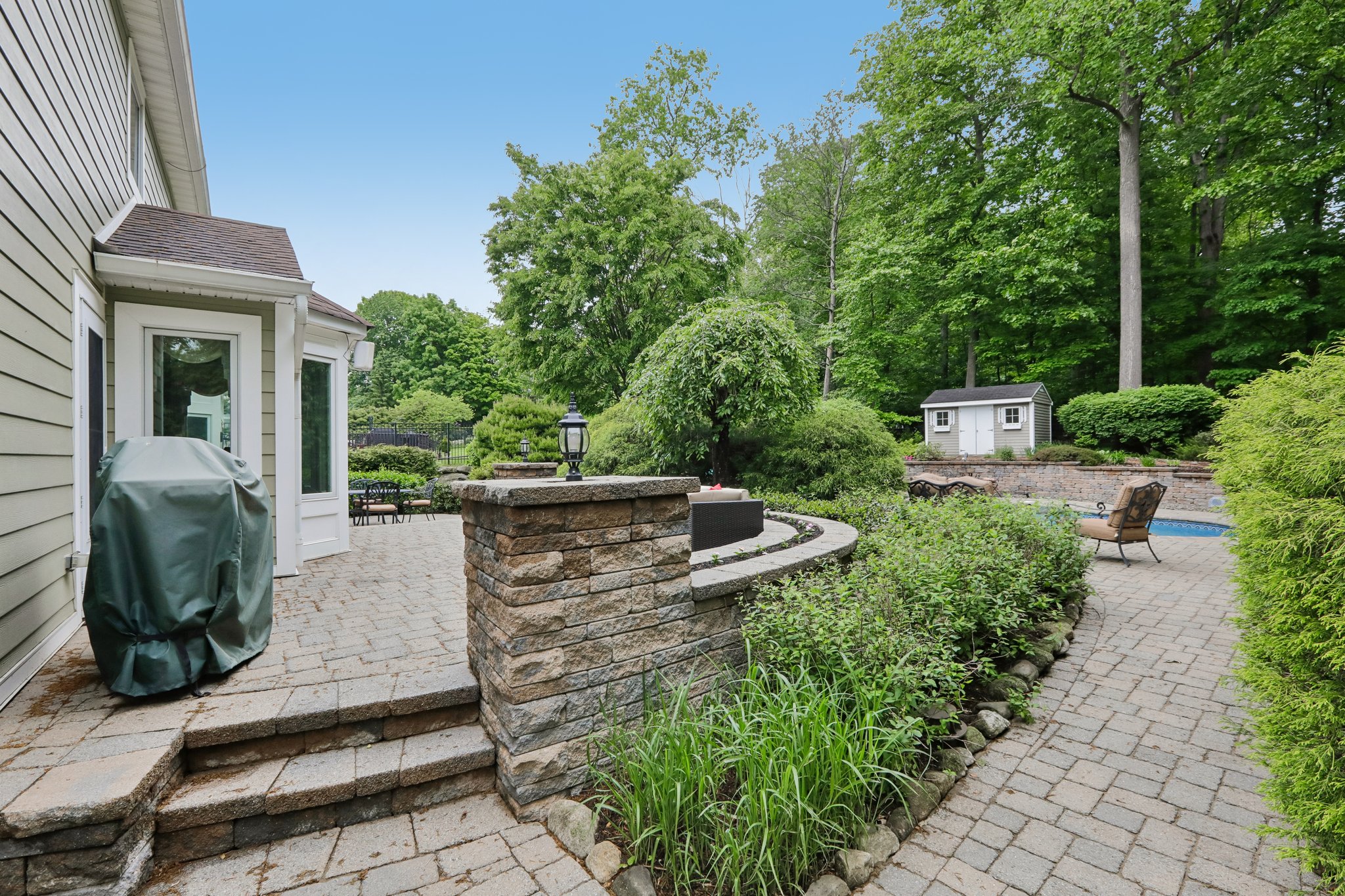 Rutherford Rd-S2205-078.jpg