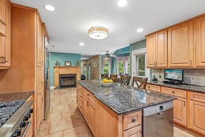 Rutherford Rd-S2205-035.jpg